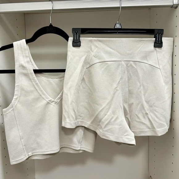 Lululemon Ribbed Top - Picture 2 of 3